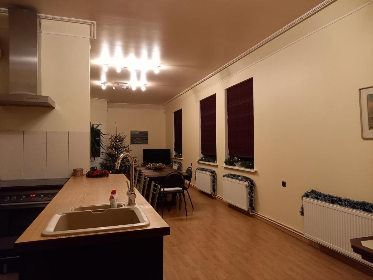 Figaro Villa Ventspils Buitenkant foto
