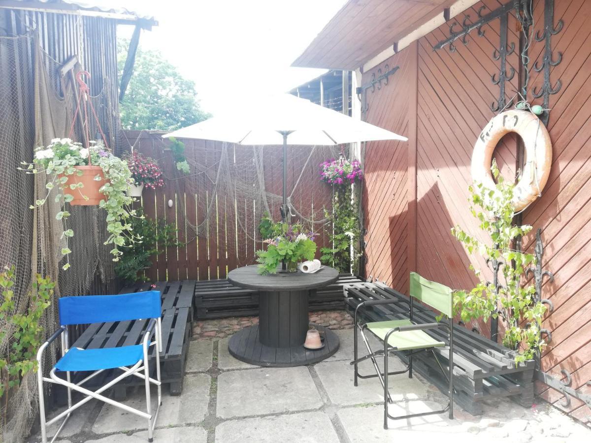 Figaro Villa Ventspils Buitenkant foto