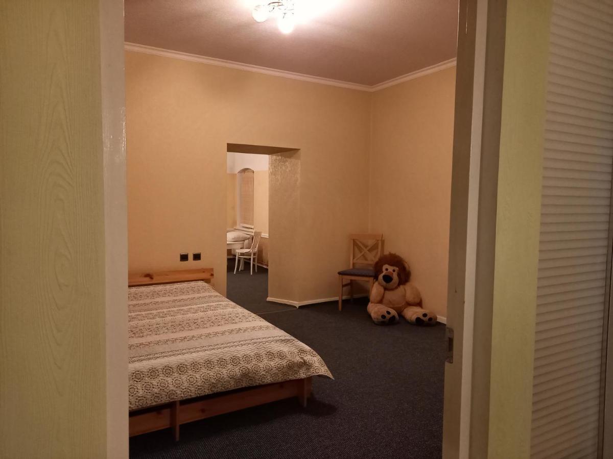 Figaro Villa Ventspils Buitenkant foto