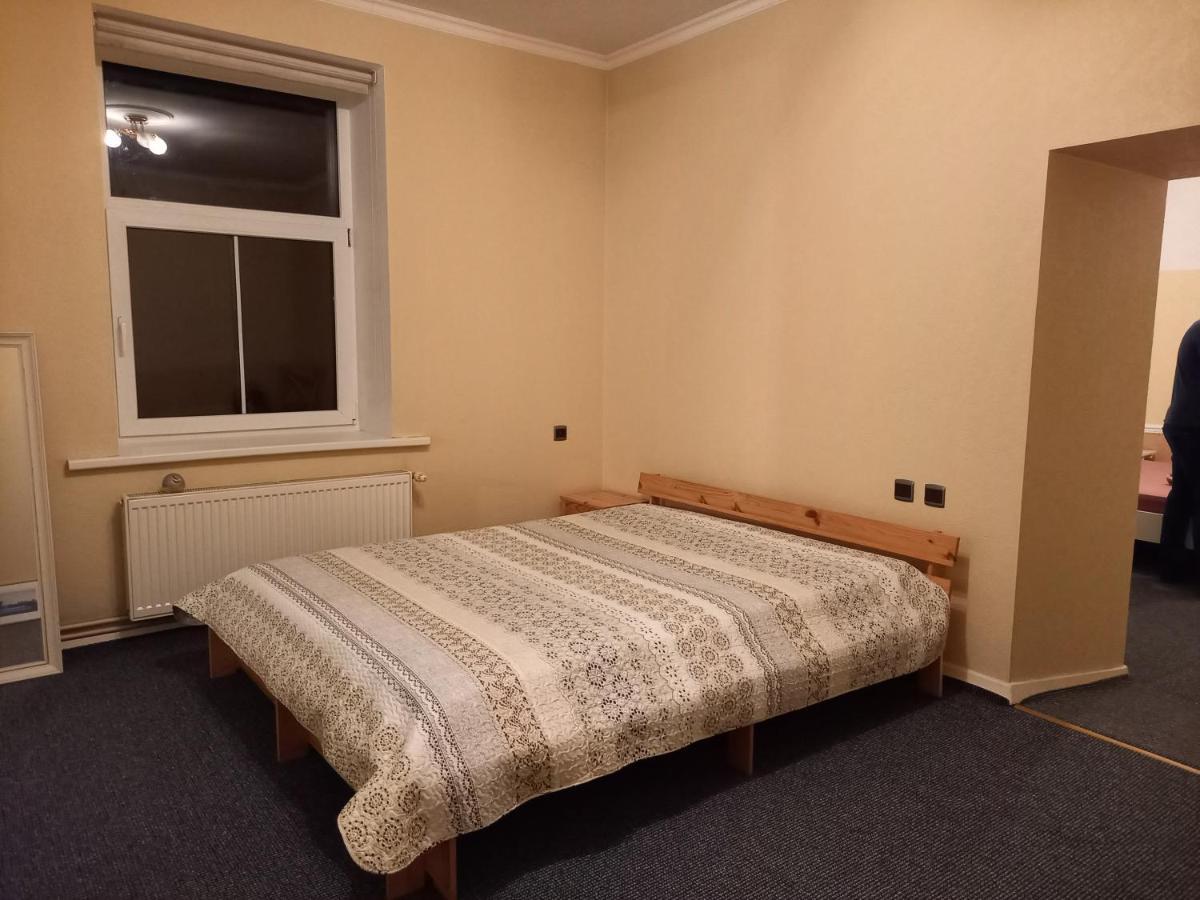 Figaro Villa Ventspils Buitenkant foto