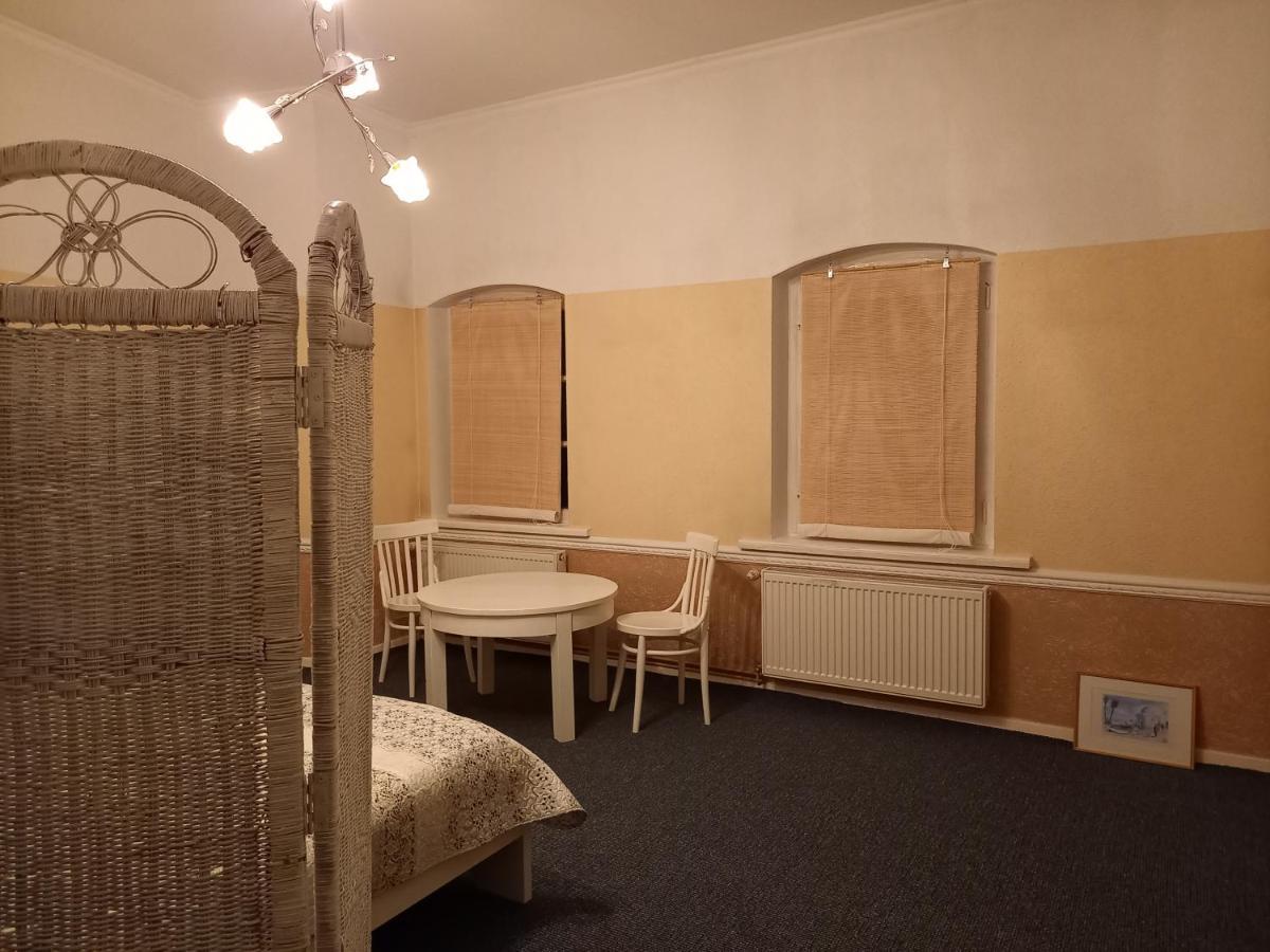 Figaro Villa Ventspils Buitenkant foto