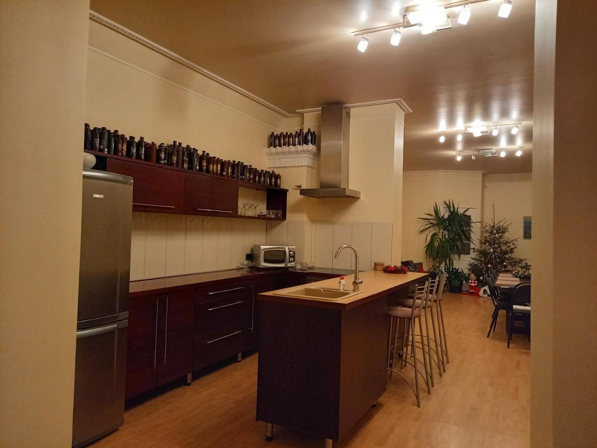 Figaro Villa Ventspils Buitenkant foto