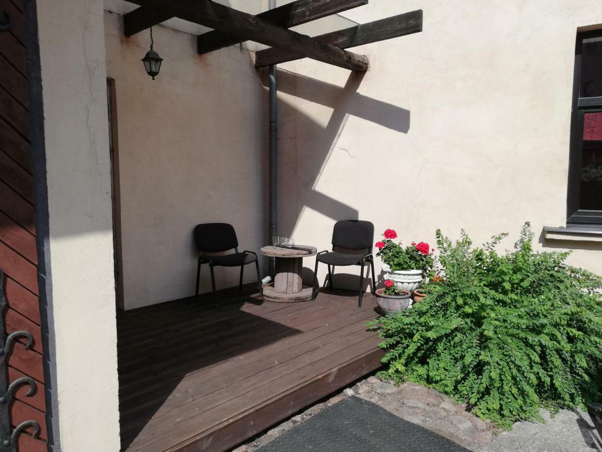 Figaro Villa Ventspils Buitenkant foto