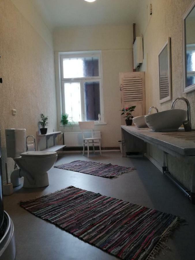 Figaro Villa Ventspils Buitenkant foto